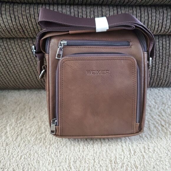 Weixier brown messenger bag